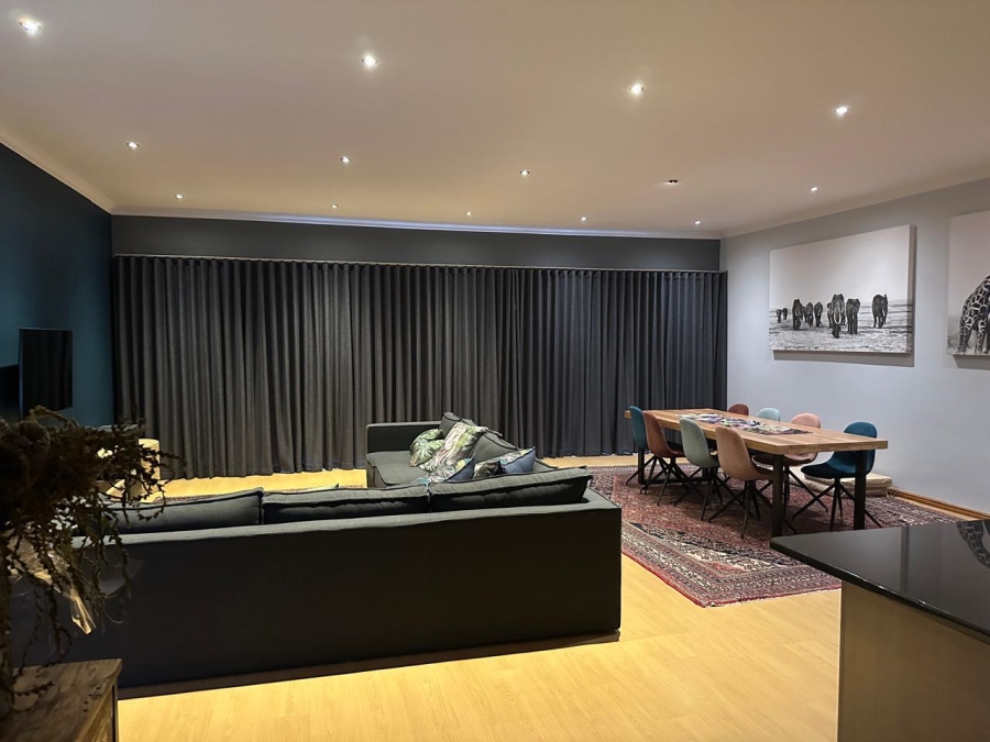 To Let 2 Bedroom Property for Rent in Big Bay Western Cape